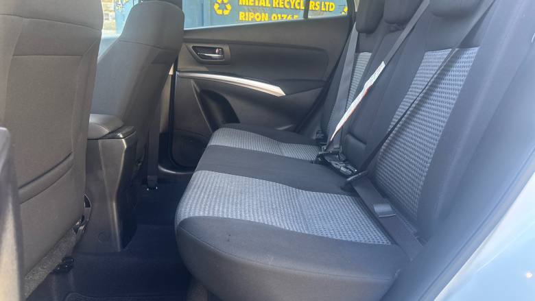 Suzuki S-Cross 1.4 Boosterjet 48V Hybrid Motion 5dr Petrol Hatchback